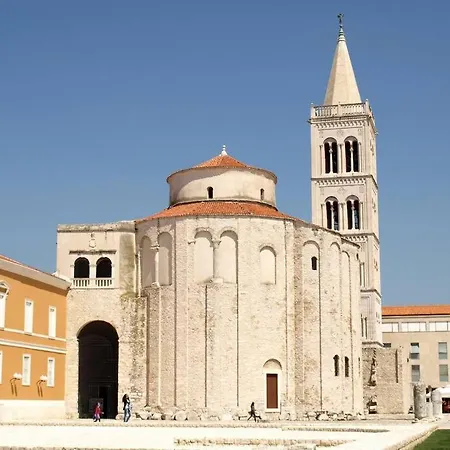 Apartman Ana Iadera With Balcony And Parking Zadar Exterior photo