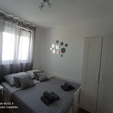 Apartman Ana Iadera With Balcony And Parking Zadar Exterior photo