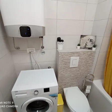Apartman Ana Iadera With Balcony And Parking Zadar Exterior photo