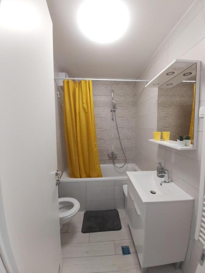 Apartment Ana Iadera With Balcony And Parking Zadar