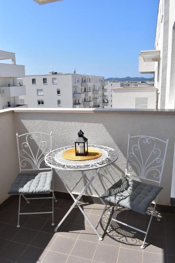 Ana Iadera With Balcony And Parking Appartamento