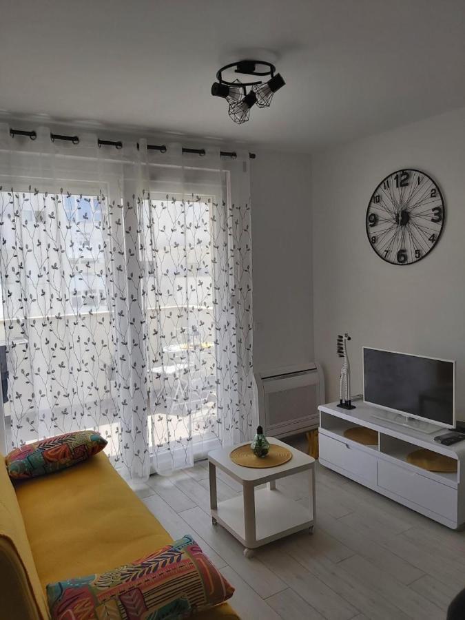 Ana Iadera With Balcony And Parking *